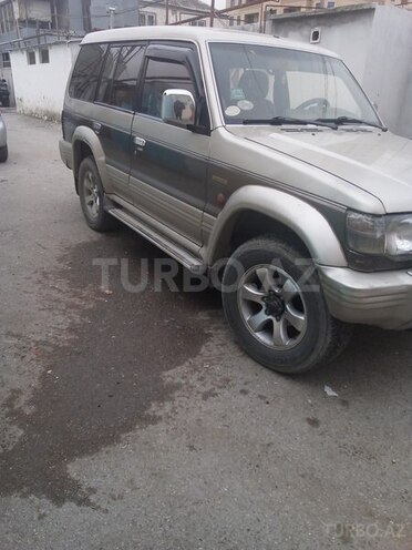 Mitsubishi Pajero 1991, 289,000 km - 2.5 l - Bakı