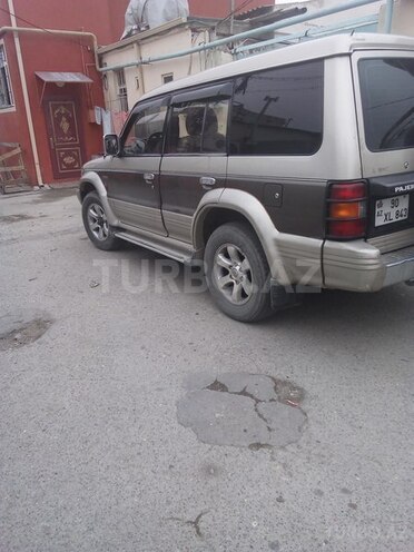 Mitsubishi Pajero 1991, 289,000 km - 2.5 l - Bakı