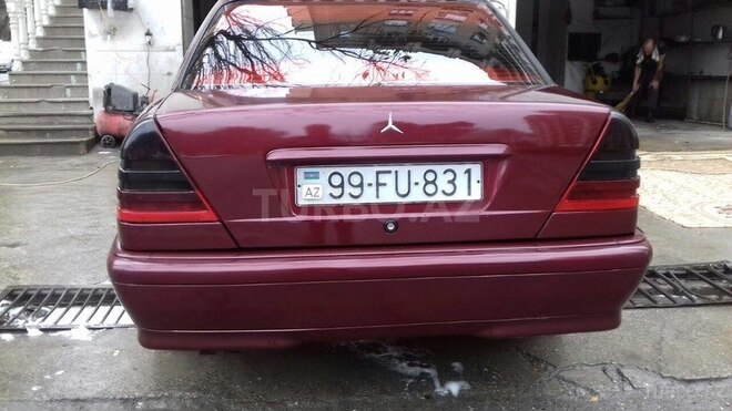Mercedes C 220 1998, 250,000 km - 2.2 l - Bakı
