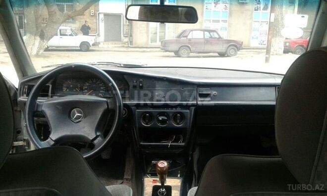 Mercedes 190 1989, 328,000 km - 2.0 l - Sumqayıt