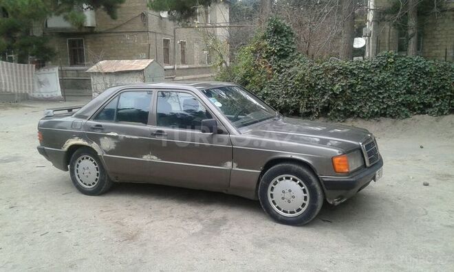 Mercedes 190 1989, 328,000 km - 2.0 l - Sumqayıt