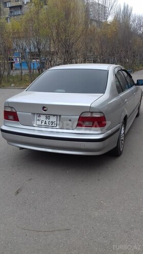 BMW 523 1999, 281,000 km - 2.5 l - Bakı