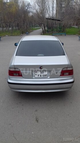 BMW 523 1999, 281,000 km - 2.5 l - Bakı