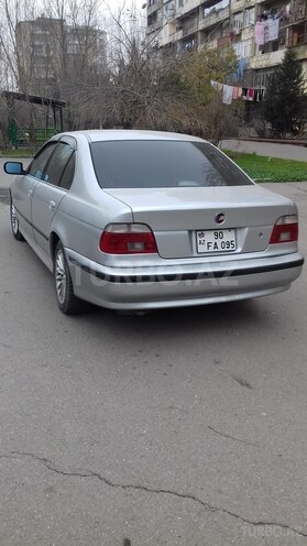 BMW 523 1999, 281,000 km - 2.5 l - Bakı