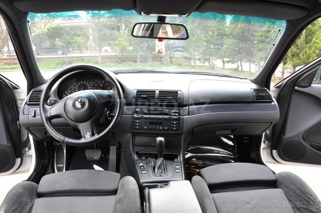 BMW 320 2003, 204,000 km - 2.2 l - Bakı