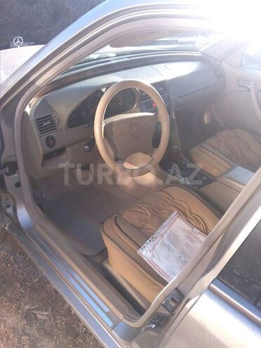 Mercedes C 230 1998, 256,000 km - 2.3 l - Qusar