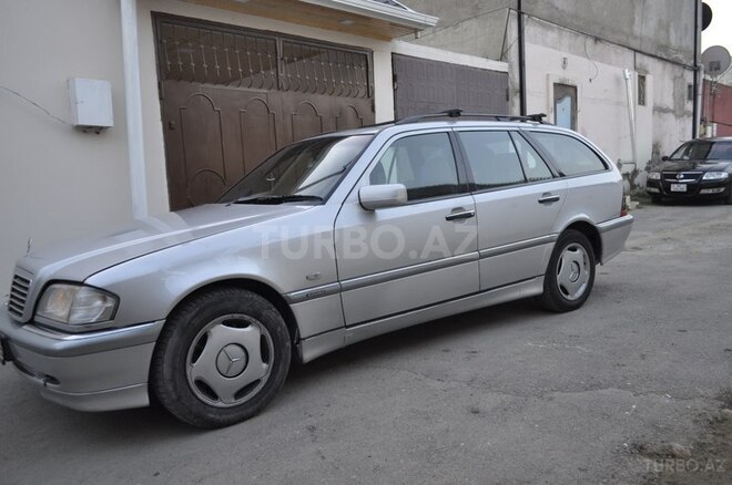 Mercedes C 220 1999, 300,000 km - 2.2 l - Bakı