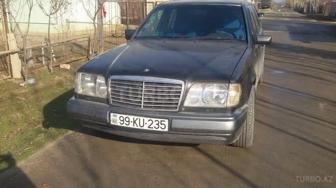 Mercedes E 220 1994, 441,249 km - 2.2 л - Bərdə