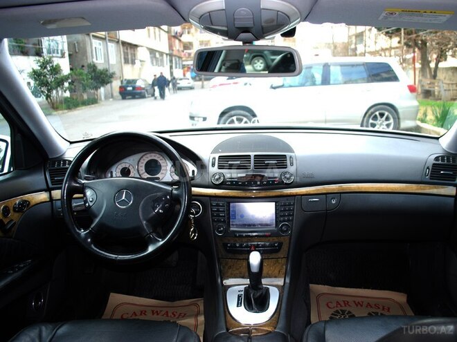 Mercedes E 320 2004, 220,213 km - 3.2 l - Bakı