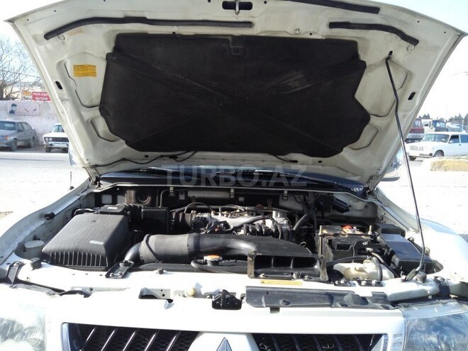 Mitsubishi Pajero 2005, 147,255 km - 3.0 л - Bakı