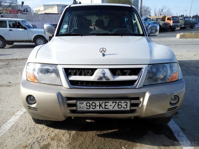 Mitsubishi Pajero 2005, 147,255 km - 3.0 л - Bakı