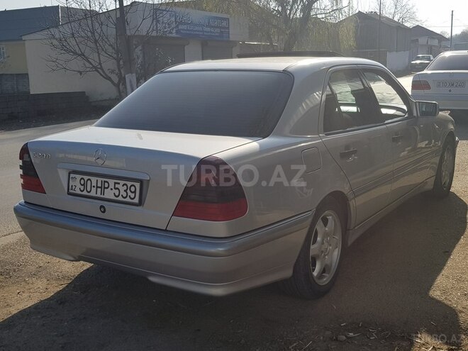 Mercedes C 240 1999, 301,000 km - 2.4 л - Masallı