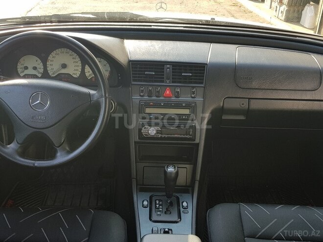 Mercedes C 240 1999, 301,000 km - 2.4 л - Masallı
