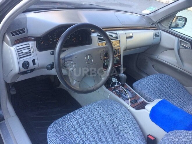 Mercedes C 220 2000, 306,000 km - 2.2 l - Bakı
