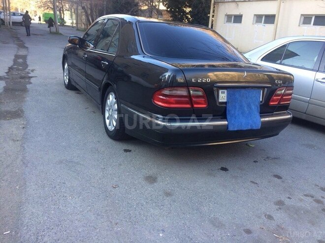 Mercedes C 220 2000, 306,000 km - 2.2 l - Bakı