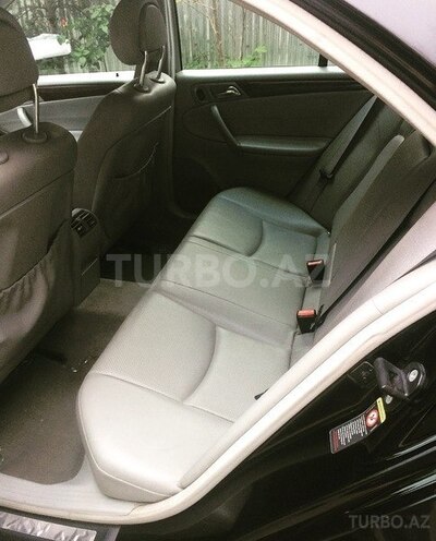 Mercedes C 240 2003, 257,000 km - 2.6 l - Bakı