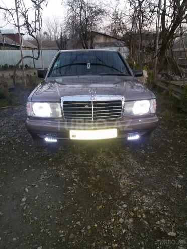 Mercedes 190 1990, 3,560,000 km - 0.2 l - Balakən