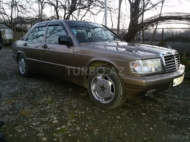 Mercedes 190 1990, 3,560,000 km - 0.2 l - Balakən