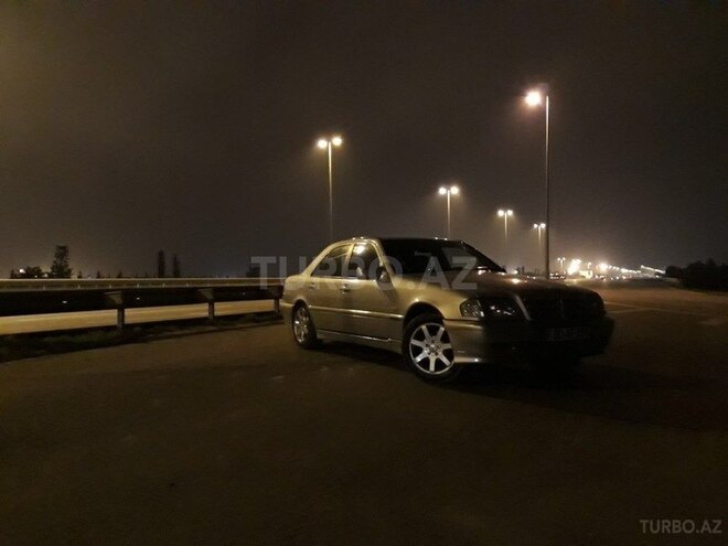 Mercedes C 180 1999, 320,000 km - 1.8 l - Bakı