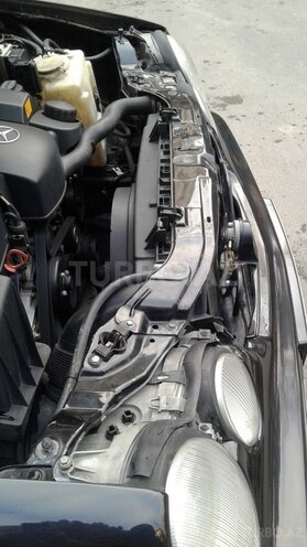 Mercedes E 240 2000, 317,124 km - 2.6 l - Bakı