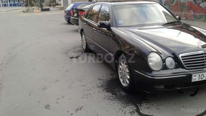 Mercedes E 240 2000, 317,124 km - 2.6 l - Bakı