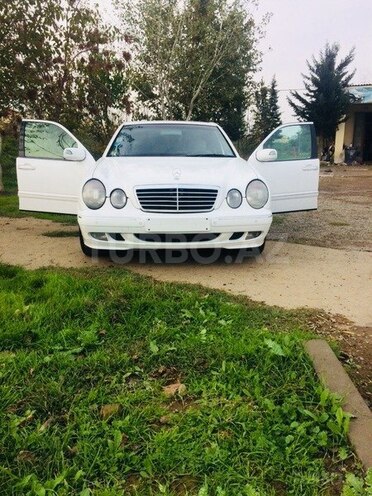 Mercedes E 240 1998, 209,344 km - 2.4 l - Bakı