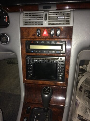 Mercedes E 240 1998, 209,344 km - 2.4 l - Bakı