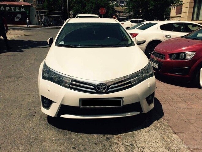 Toyota Corolla 2013, 100,000 km - 1.6 л - Bakı
