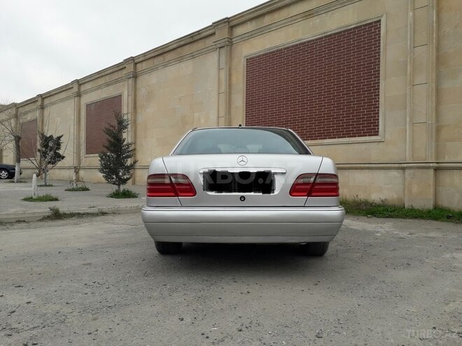 Mercedes E 200 1997, 420,000 km - 2.0 l - Sumqayıt
