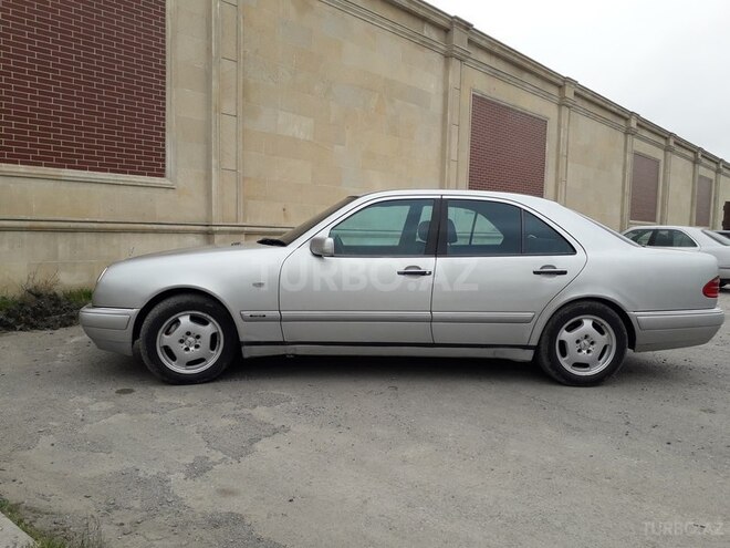 Mercedes E 200 1997, 420,000 km - 2.0 l - Sumqayıt