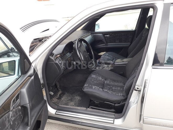 Mercedes E 200 1997, 420,000 km - 2.0 l - Sumqayıt