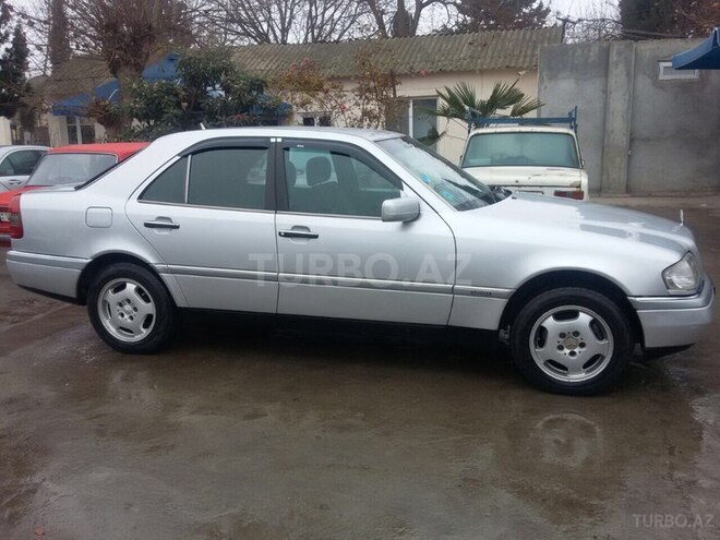 Mercedes C 180 1996, 197,000 km - 1.8 l - Gəncə