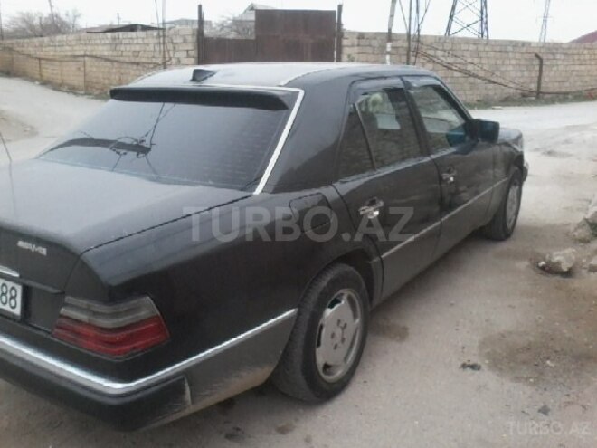 Mercedes E 200 1990, 390,000 km - 2.0 l - Sumqayıt
