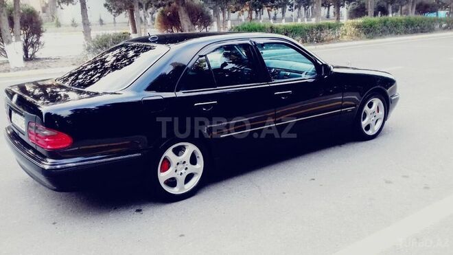 Mercedes E 240 2001, 230,000 km - 2.6 л - Sumqayıt