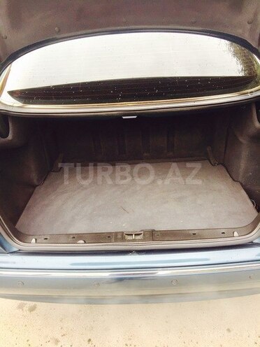 Mercedes E 320 2001, 276,300 km - 3.2 l - Bakı