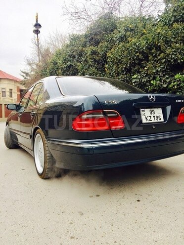 Mercedes E 320 2001, 276,300 km - 3.2 l - Bakı