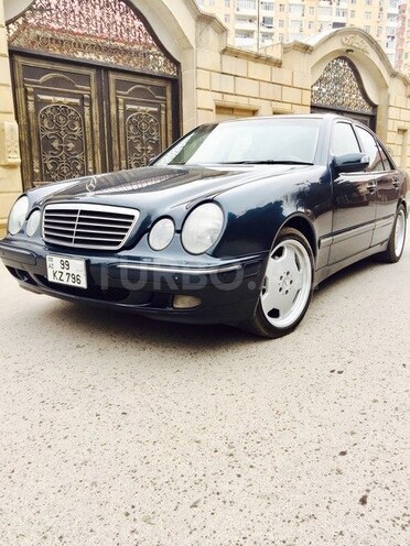 Mercedes E 320 2001, 276,300 km - 3.2 l - Bakı