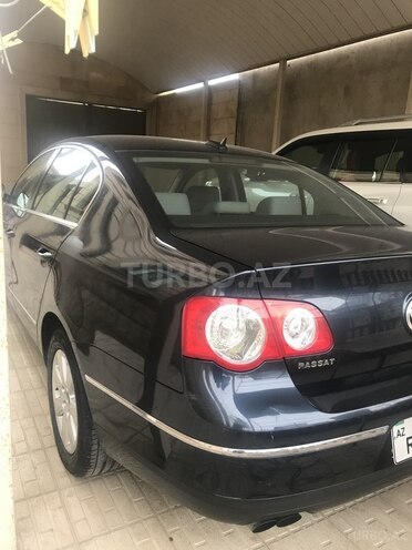 Volkswagen Passat 2005, 285,000 km - 2.0 l - Bakı