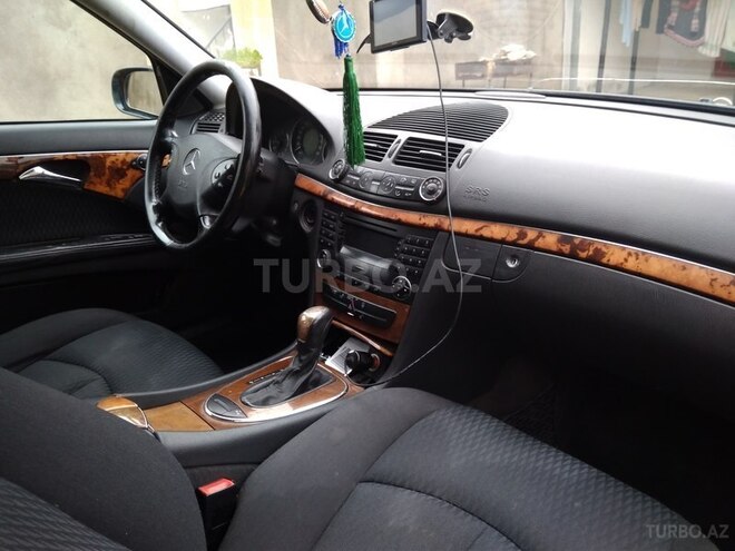 Mercedes E 220 2002, 252,000 km - 2.2 l - Bakı