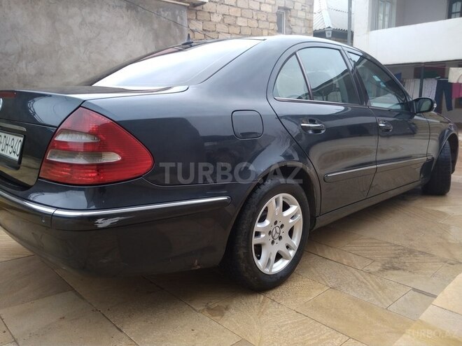 Mercedes E 220 2002, 252,000 km - 2.2 l - Bakı