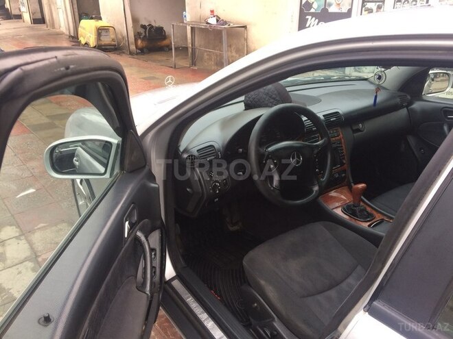 Mercedes C 220 2000, 350,000 km - 2.2 л - Bakı