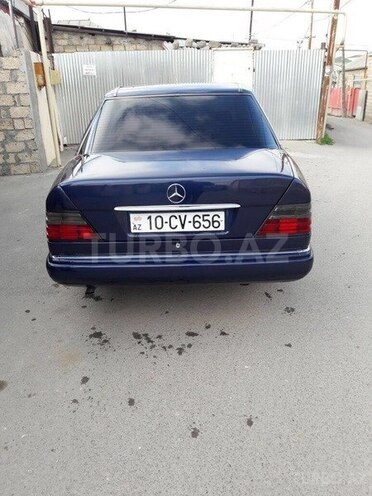 Mercedes E 200 1994, 250,000 km - 2.0 l - Bakı