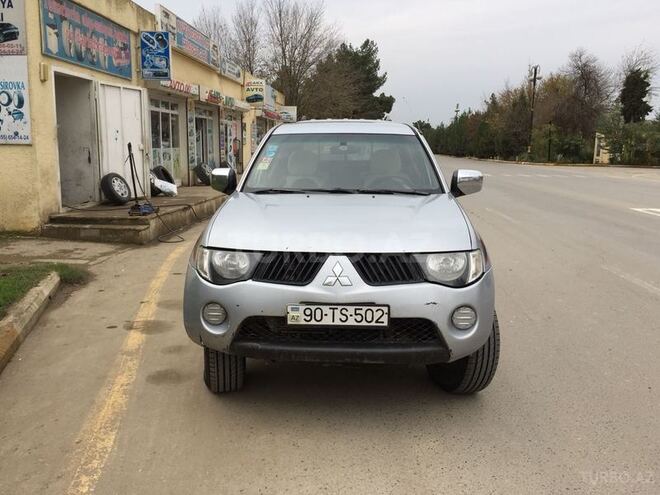 Mitsubishi L200 2008, 350,000 km - 2.5 l - Şirvan