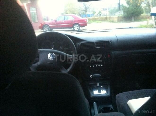 Volkswagen Passat 2002, 180,000 km - 1.8 l - Bakı