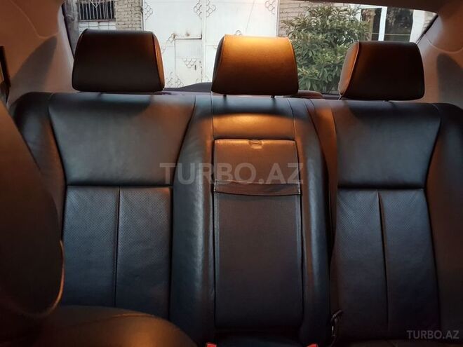 Mercedes E 240 1998, 256,000 km - 2.4 l - Gəncə