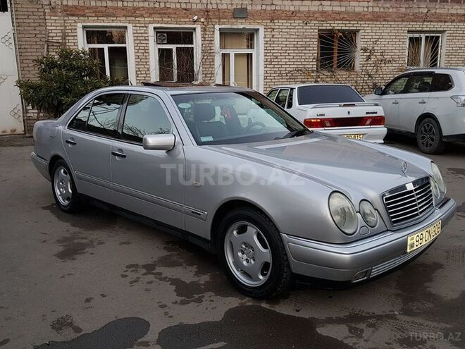 Mercedes E 240 1998, 256,000 km - 2.4 l - Gəncə