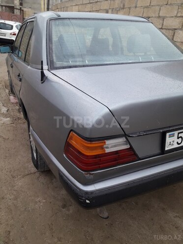 Mercedes E 230 1988, 230,000 km - 2.3 l - Sumqayıt