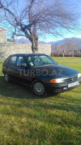 Opel Astra 1992, 40,000 km - 1.6 l - Zaqatala