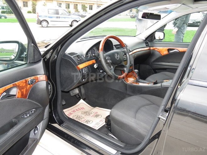 Mercedes E 200 2008, 202,000 km - 1.8 л - Bakı