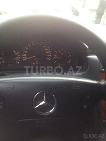 Mercedes E 220 2000, 425,935 km - 2.2 l - Bakı